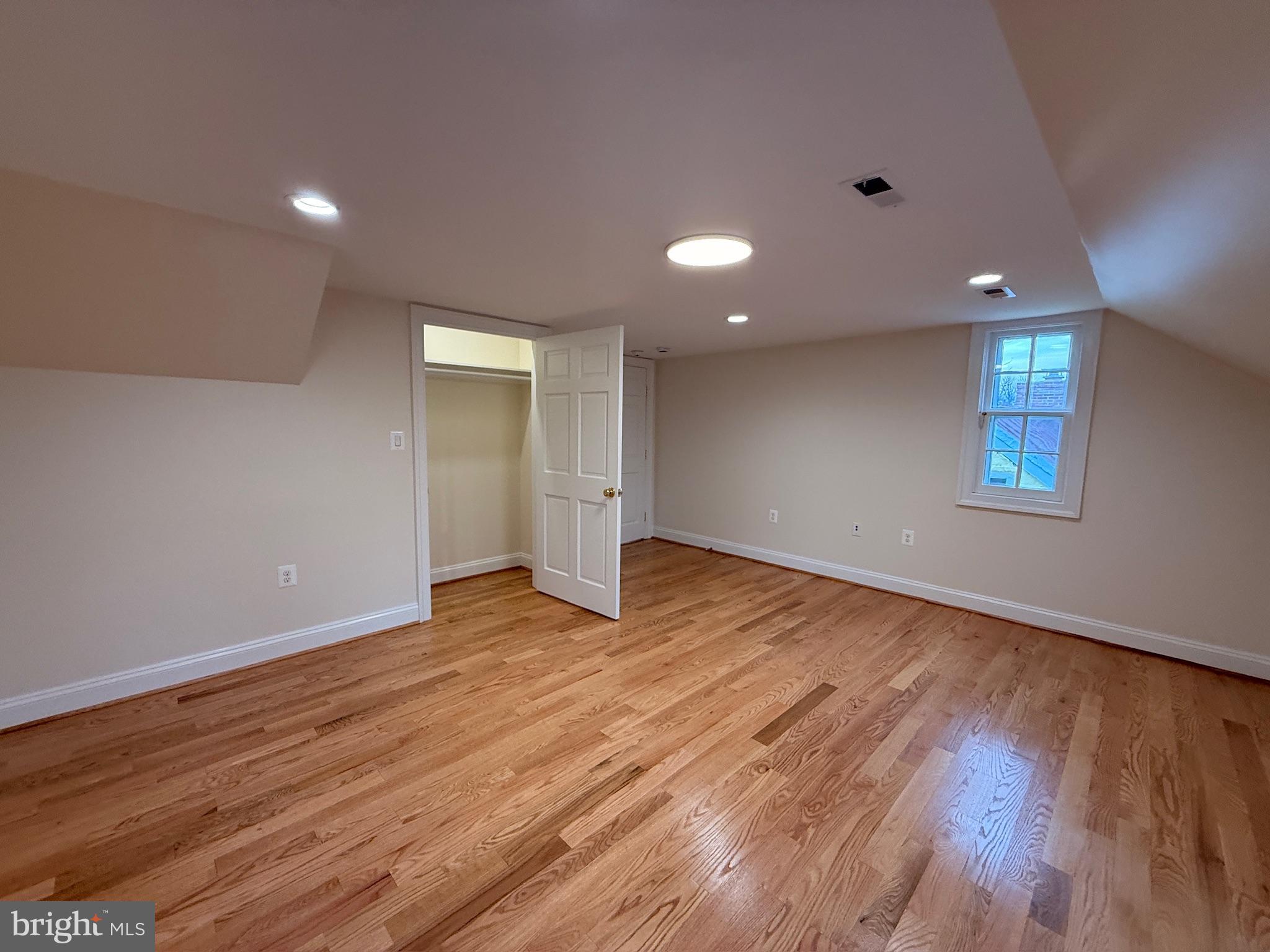 217 W MARKET STREET