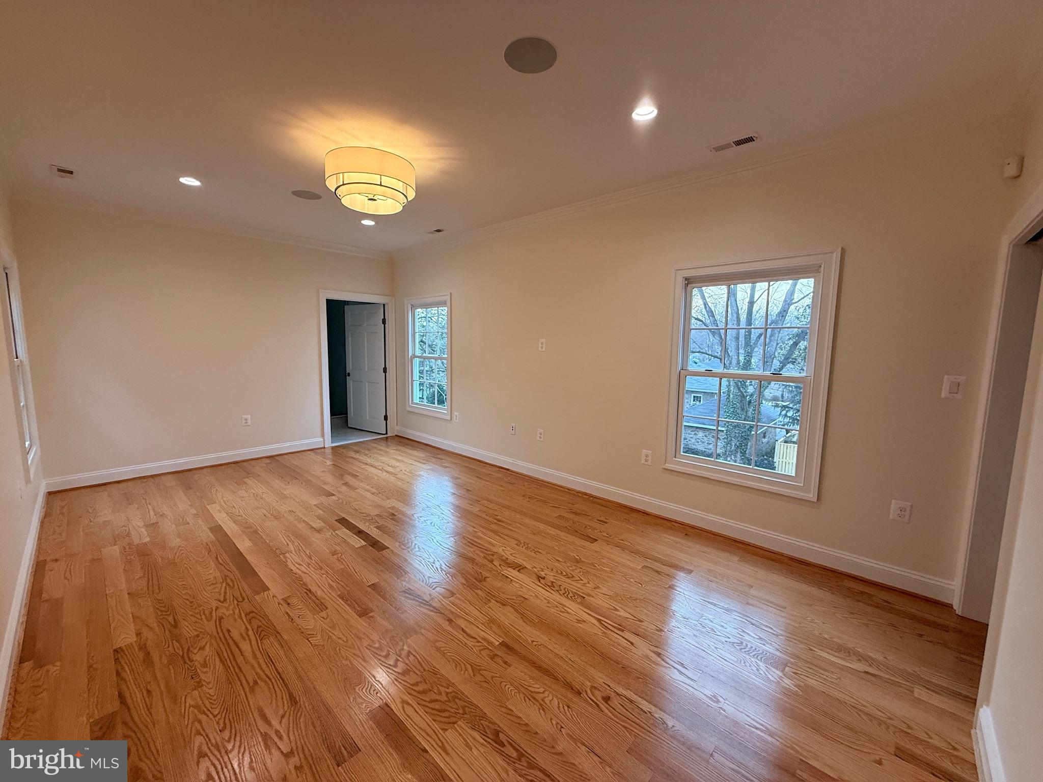 217 W MARKET STREET