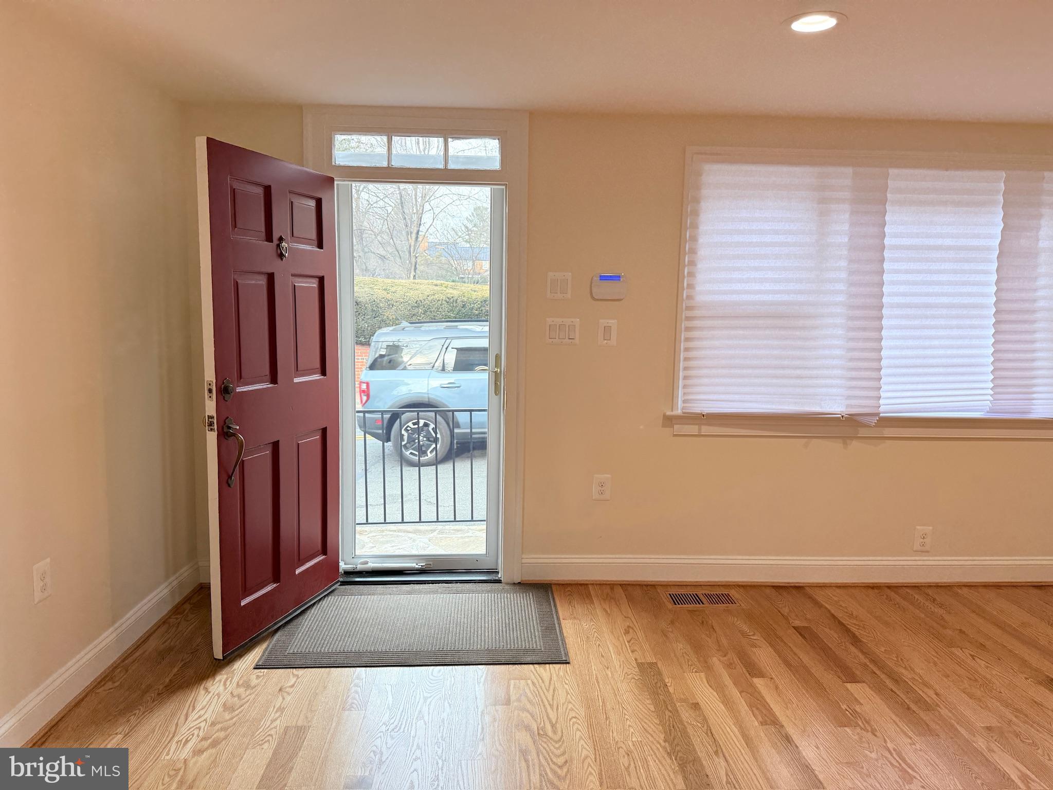 217 W MARKET STREET