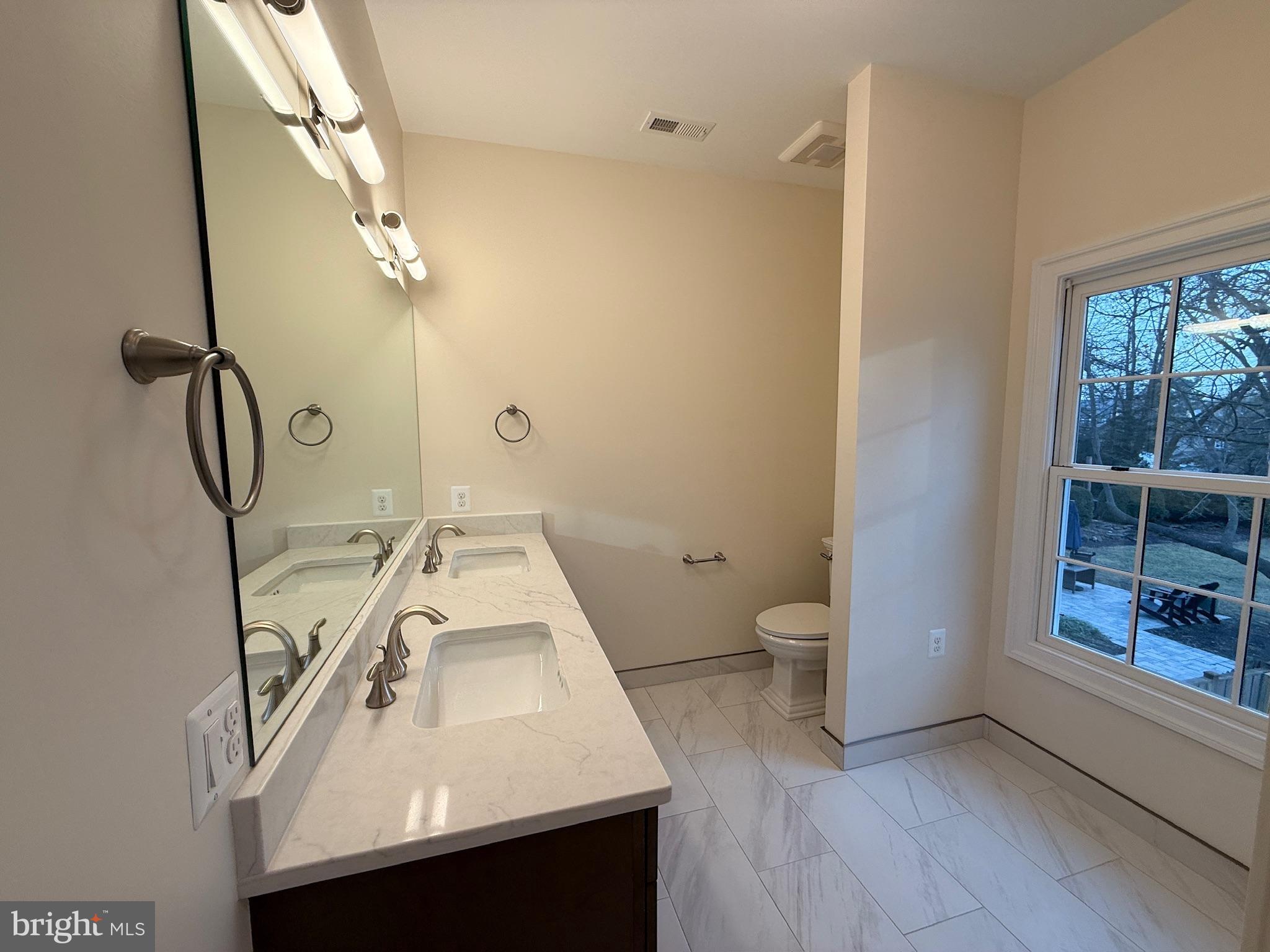 217 W MARKET STREET