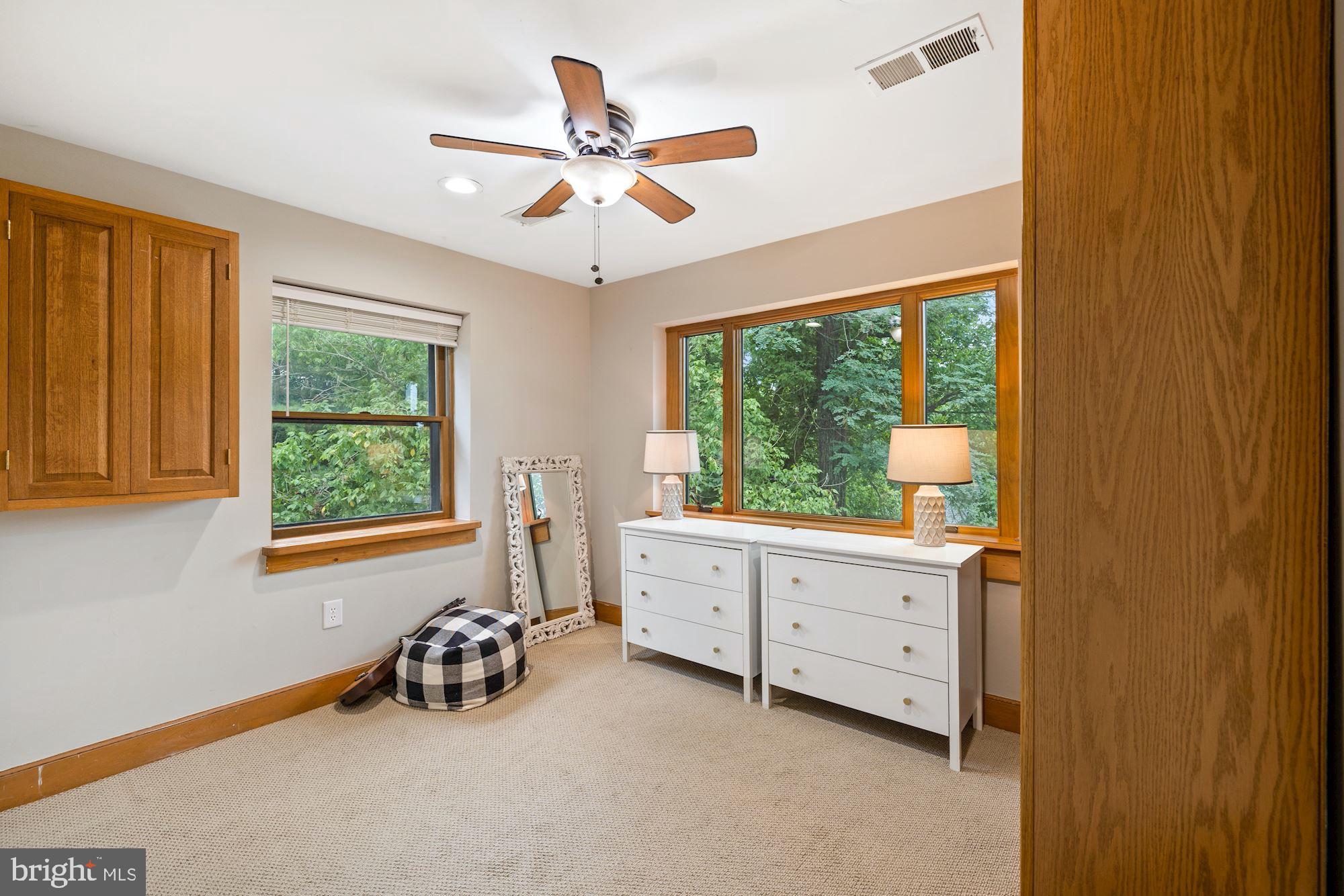 35299 SNICKERSVILLE TURNPIKE