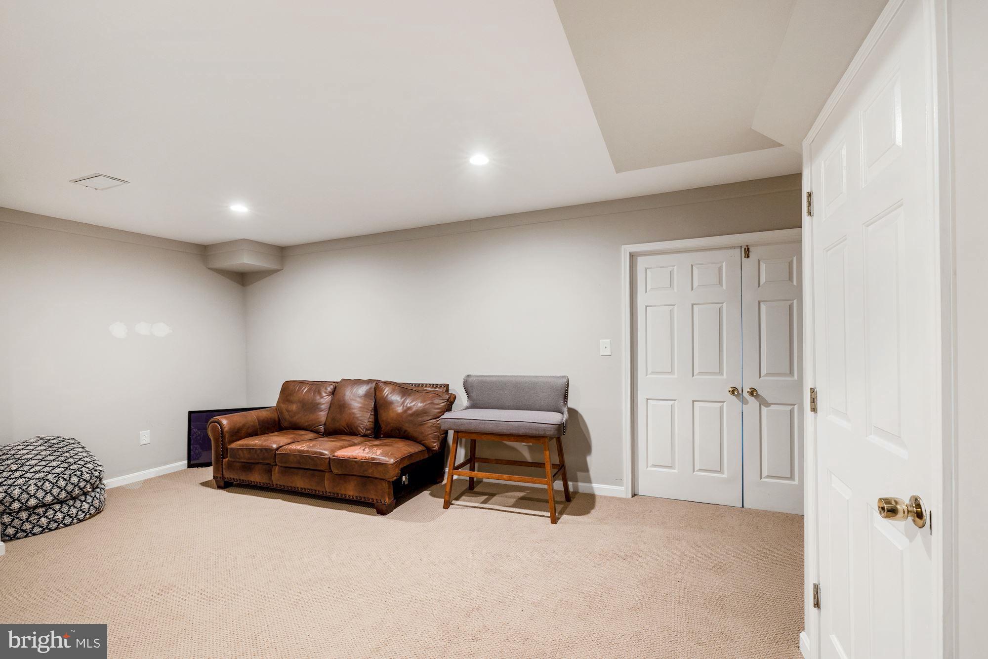 35299 SNICKERSVILLE TURNPIKE