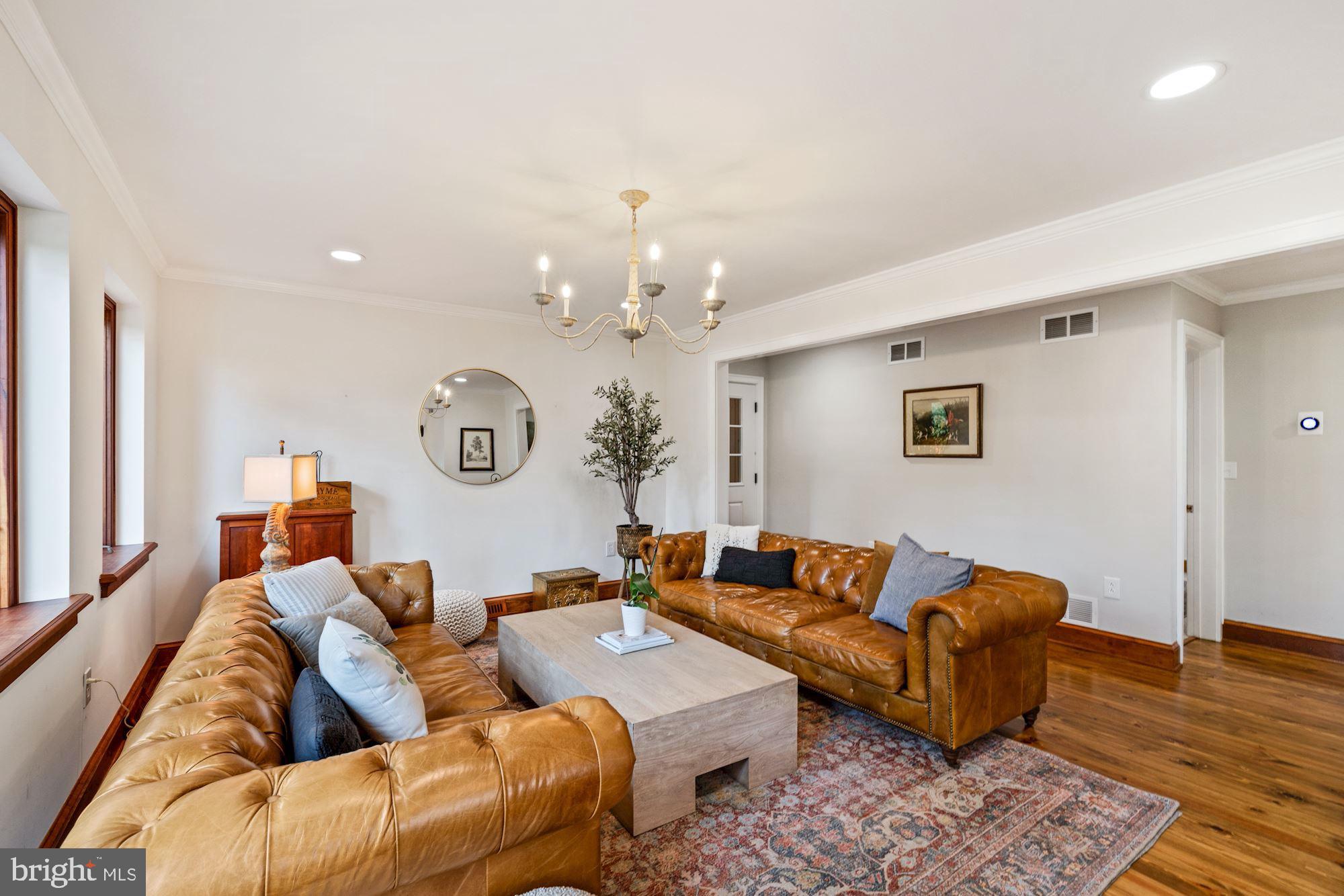 35299 SNICKERSVILLE TURNPIKE