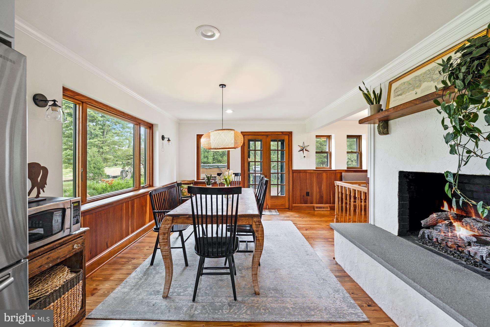 35299 SNICKERSVILLE TURNPIKE