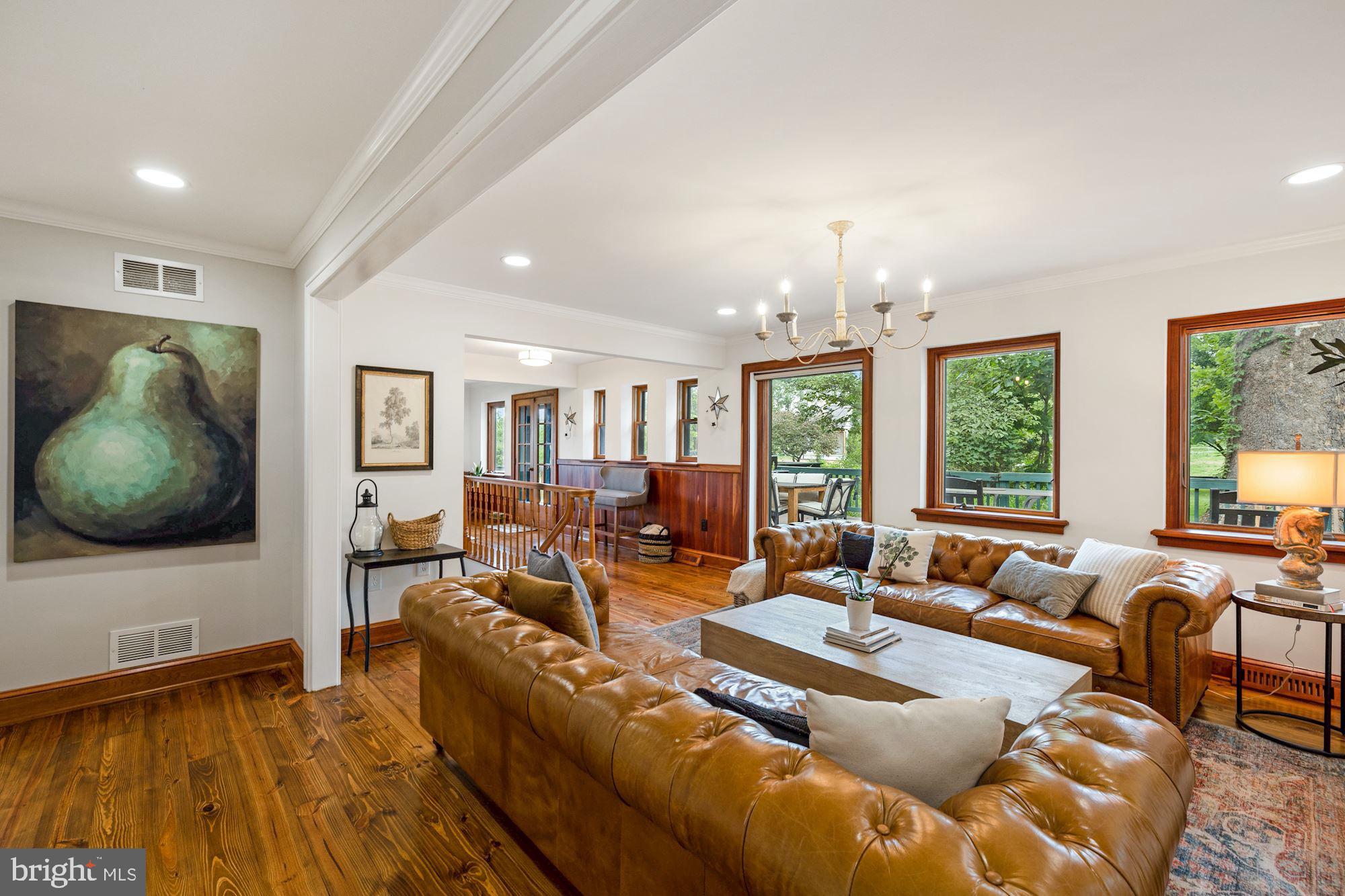 35299 SNICKERSVILLE TURNPIKE