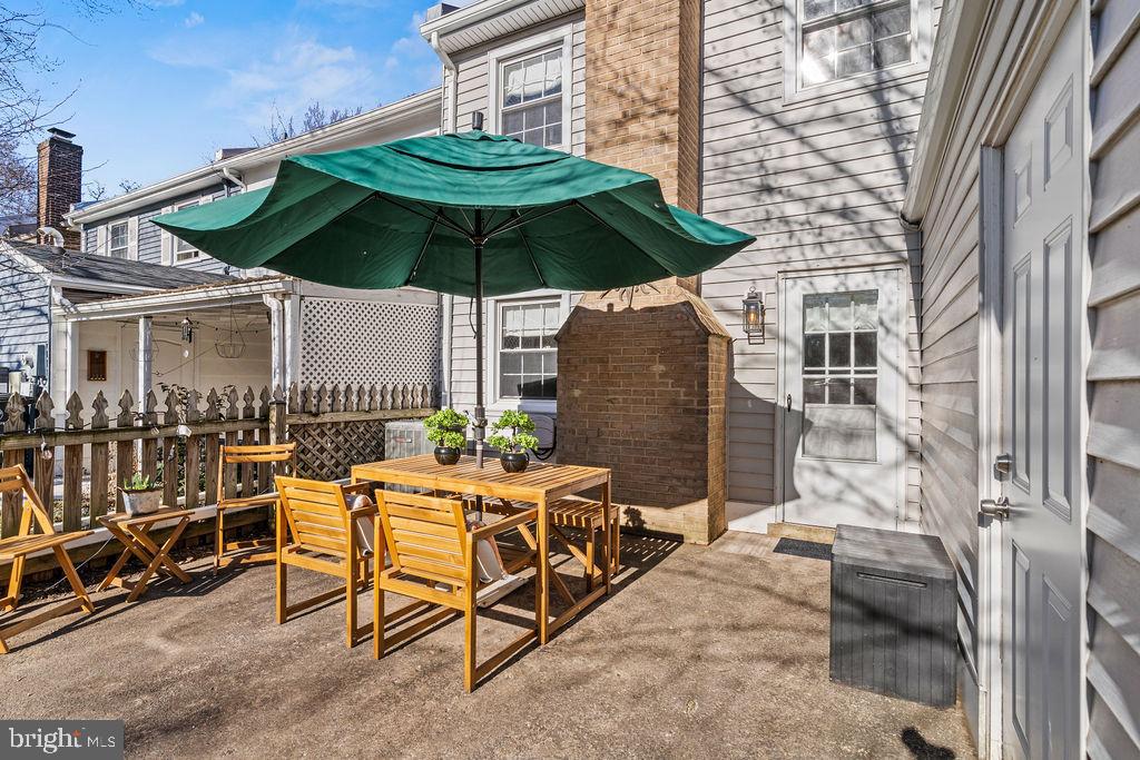 309 ROCK SPRING DRIVE SW