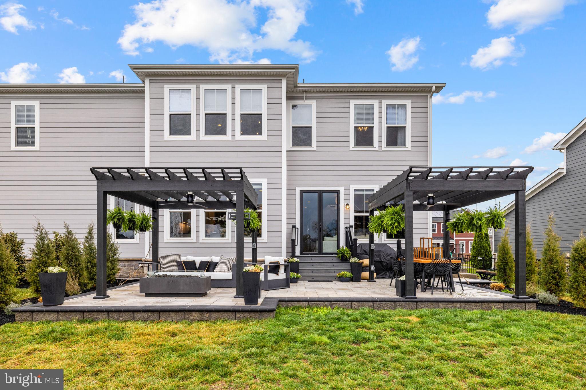 1148 ATHENA DRIVE SE