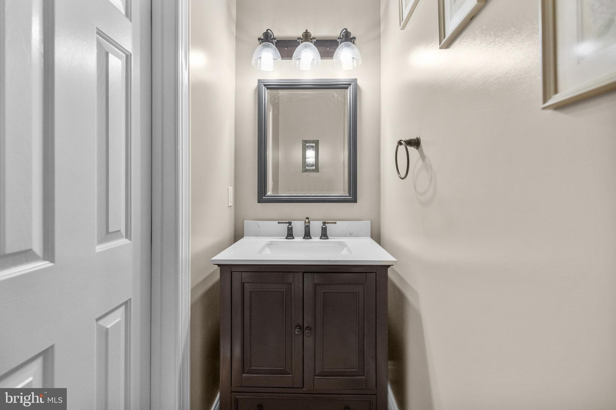 36025 SNICKERSVILLE TURNPIKE