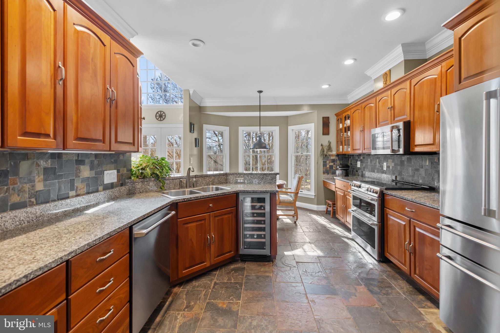 36025 SNICKERSVILLE TURNPIKE