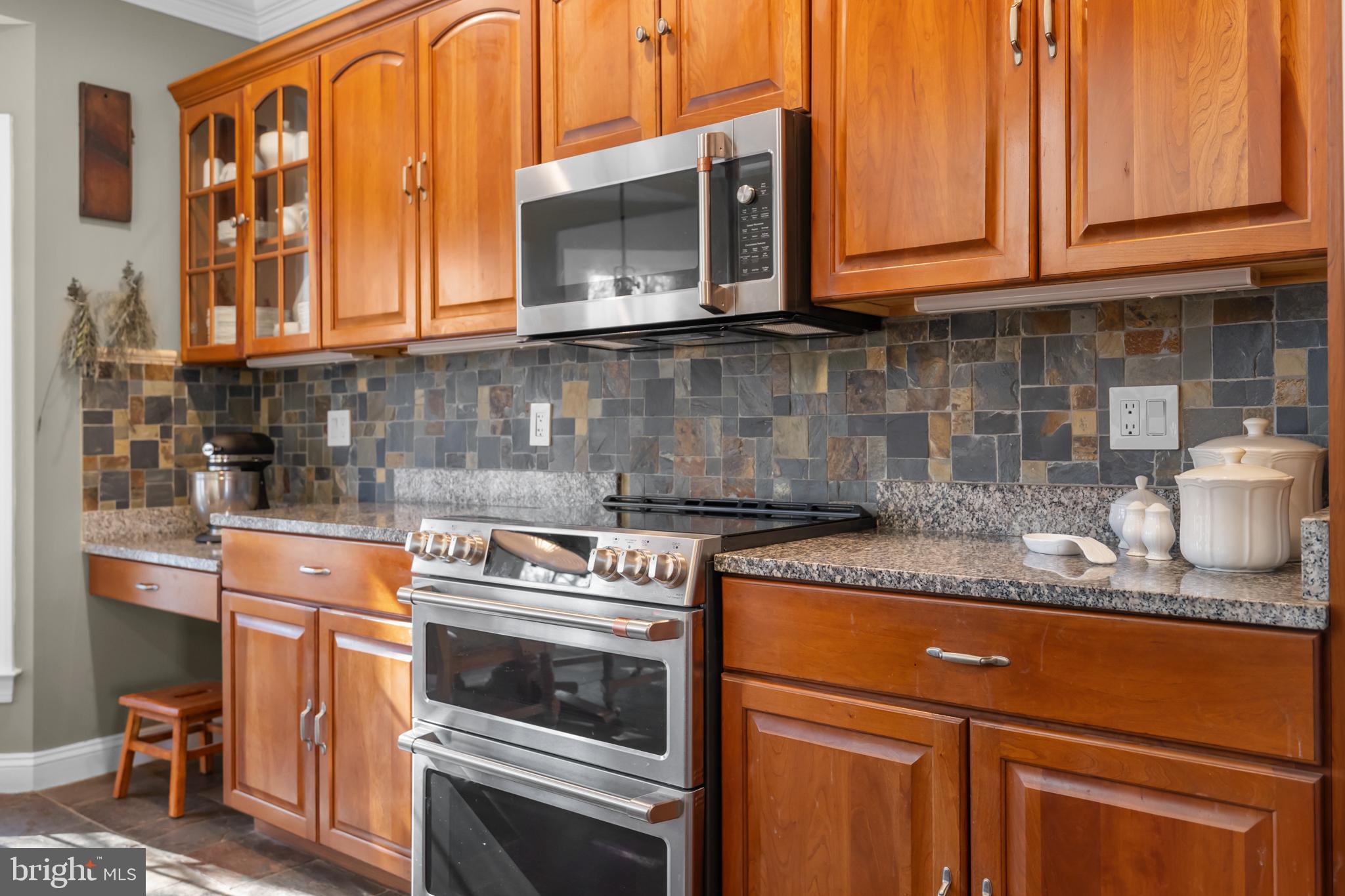 36025 SNICKERSVILLE TURNPIKE