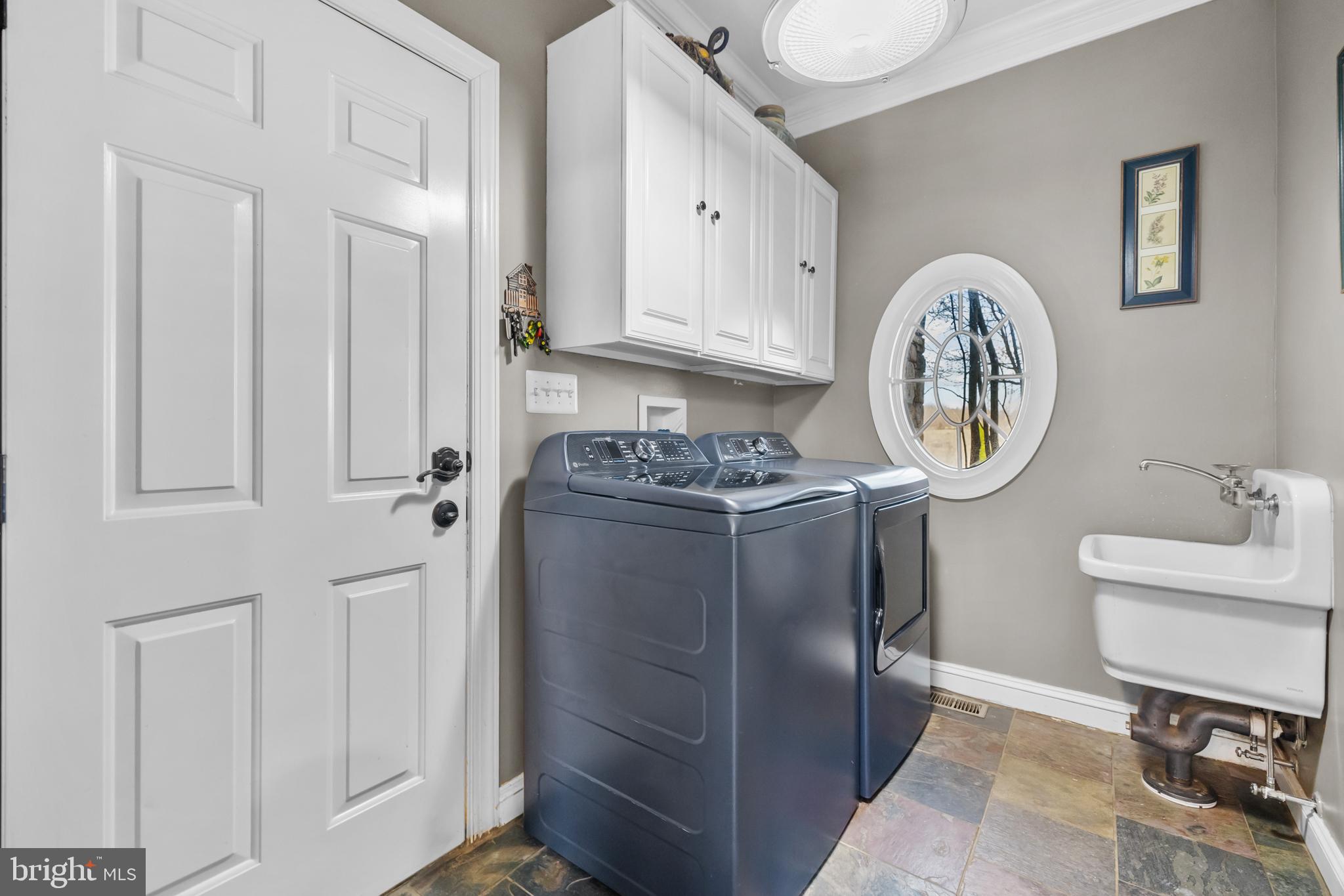 36025 SNICKERSVILLE TURNPIKE