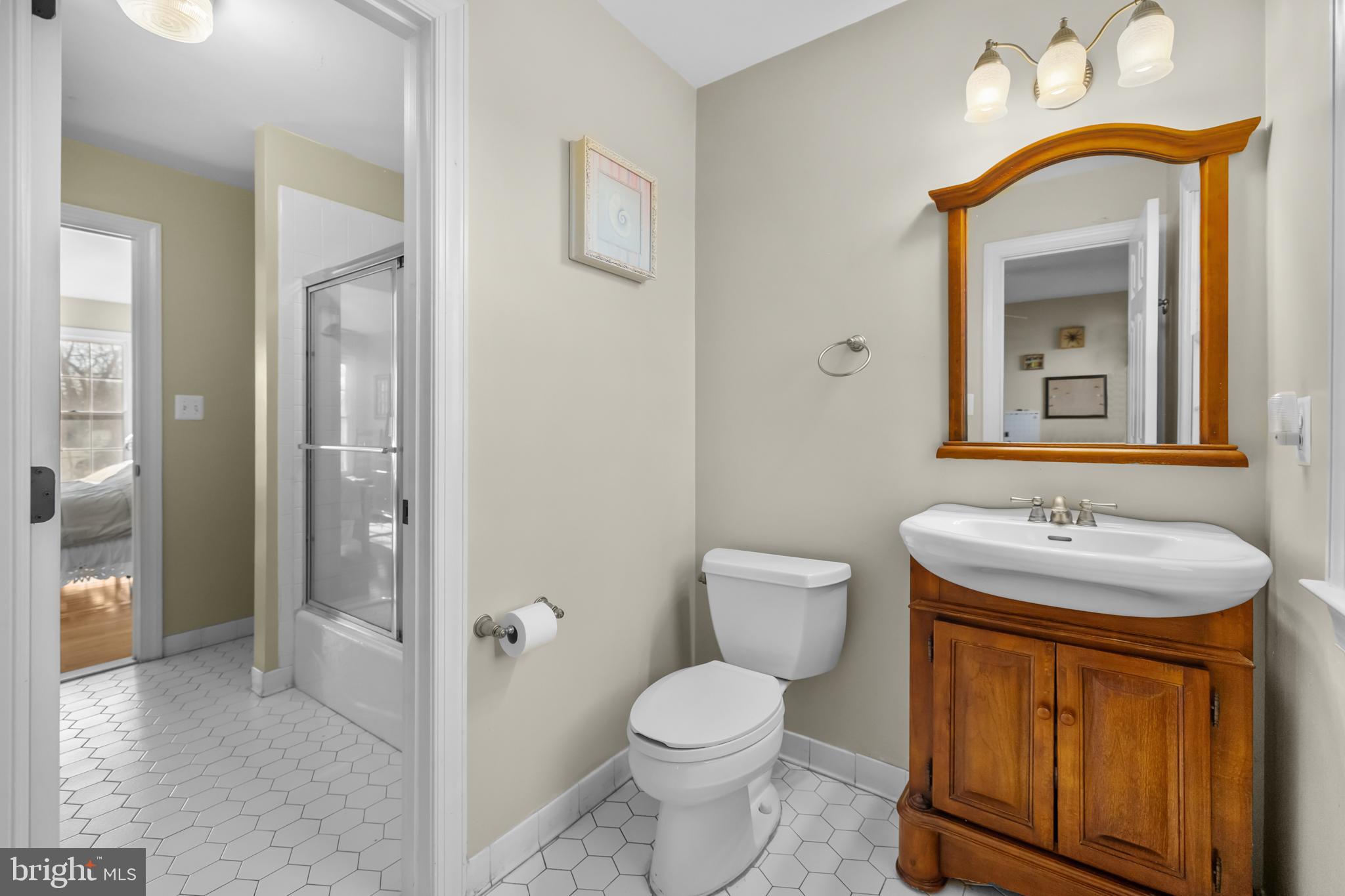 36025 SNICKERSVILLE TURNPIKE