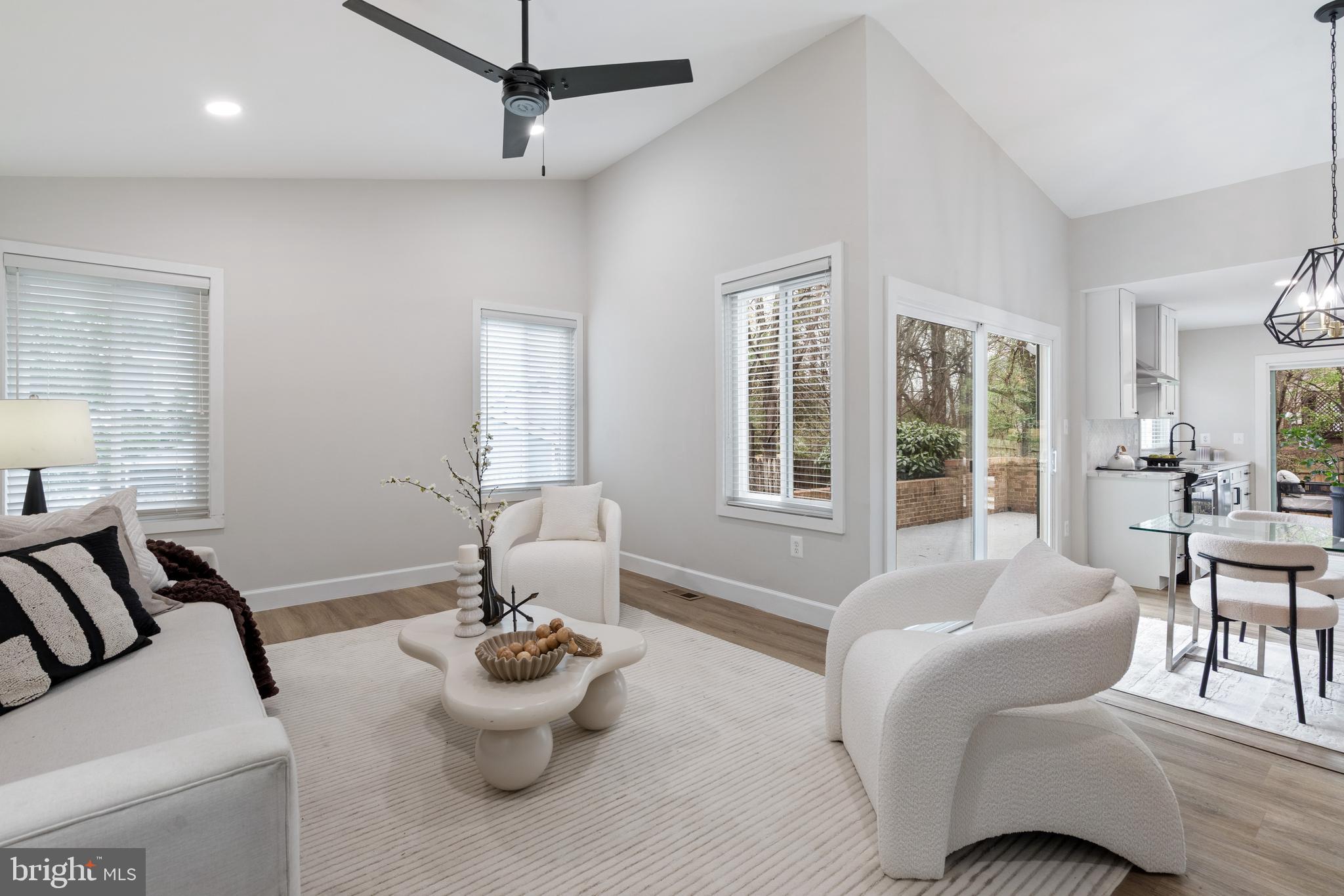 218 PENNY LANE
