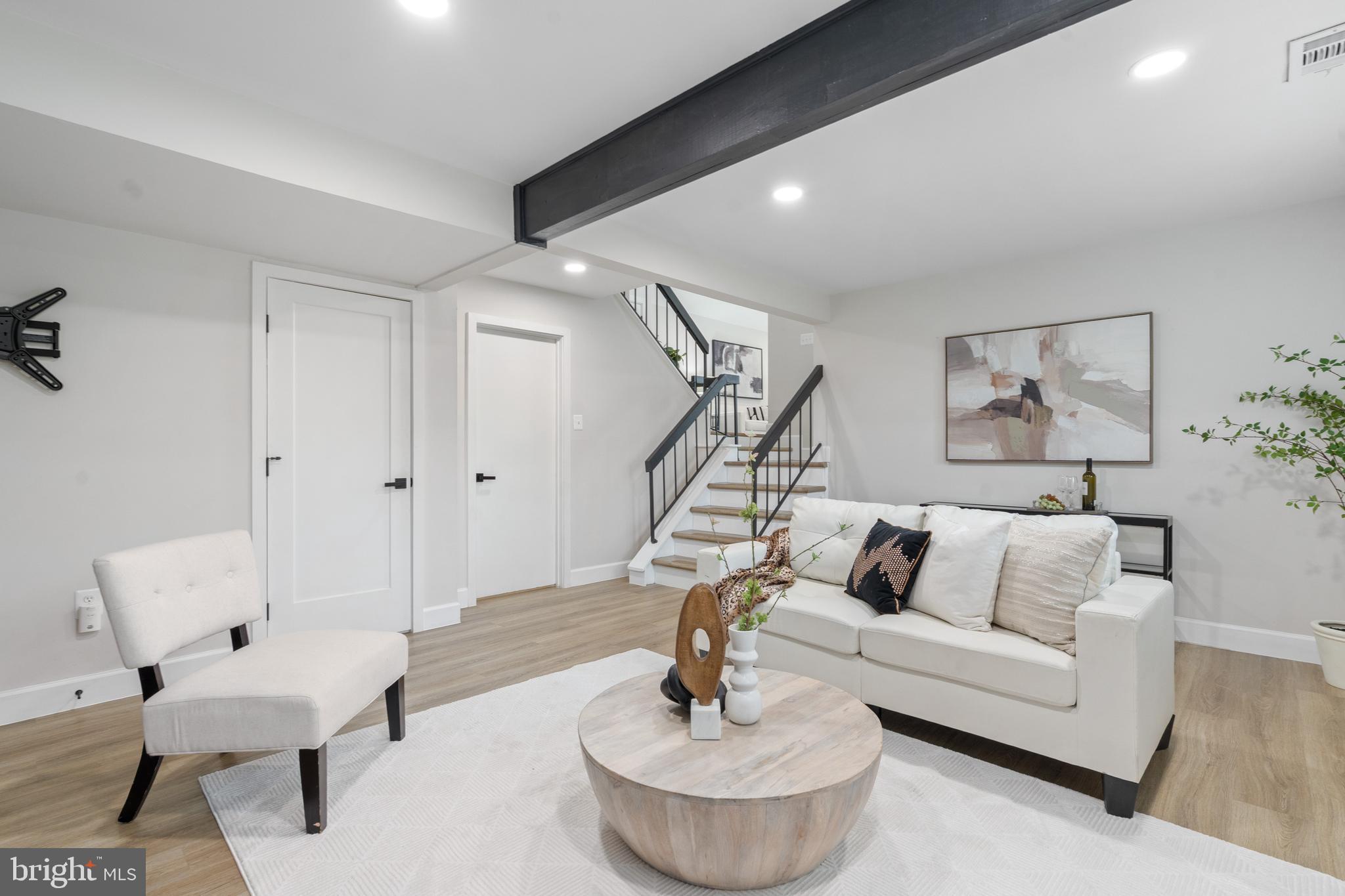 218 PENNY LANE