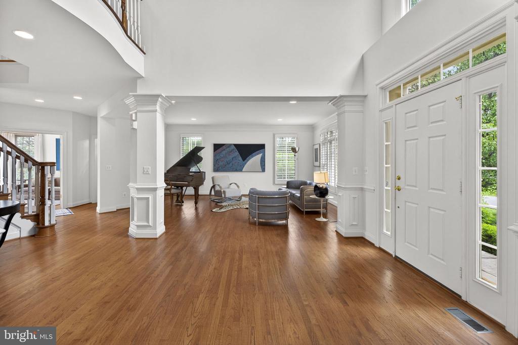 17111 NEEDLES COURT