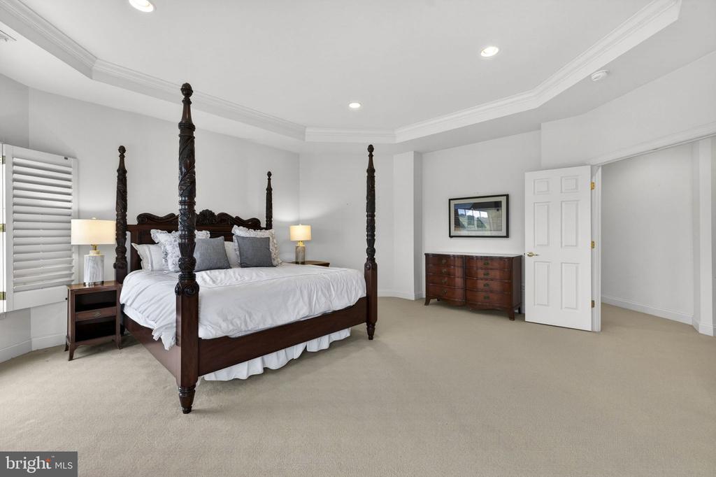 17111 NEEDLES COURT