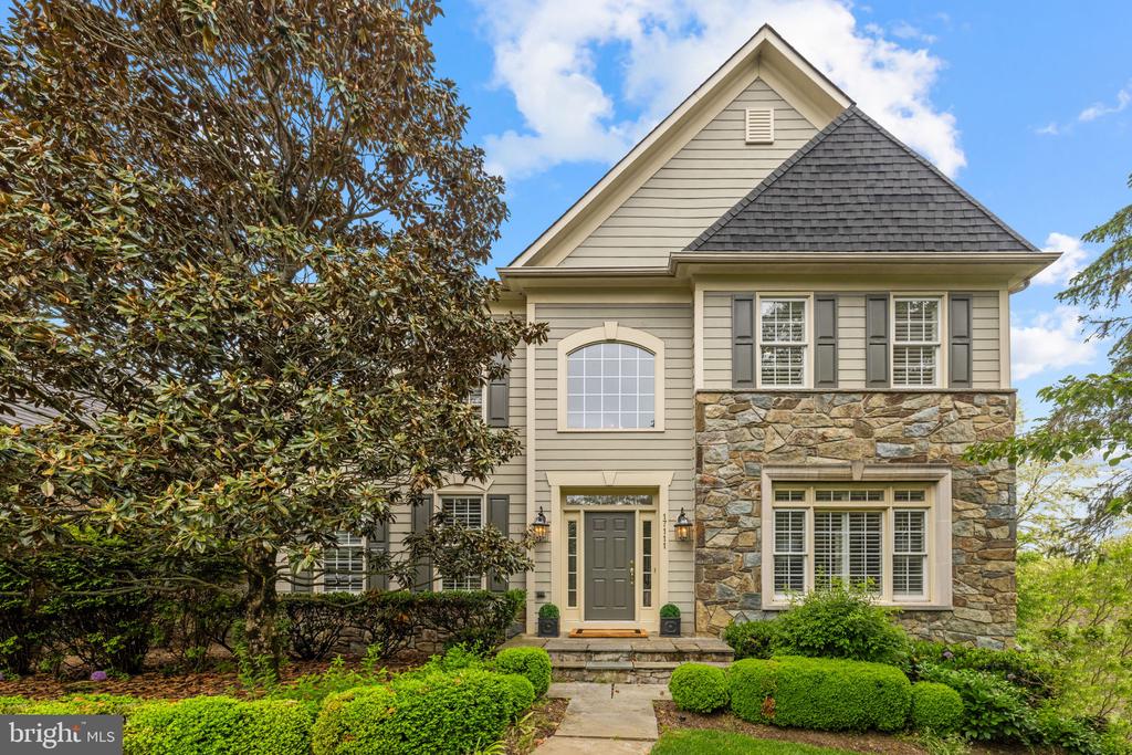 17111 NEEDLES COURT