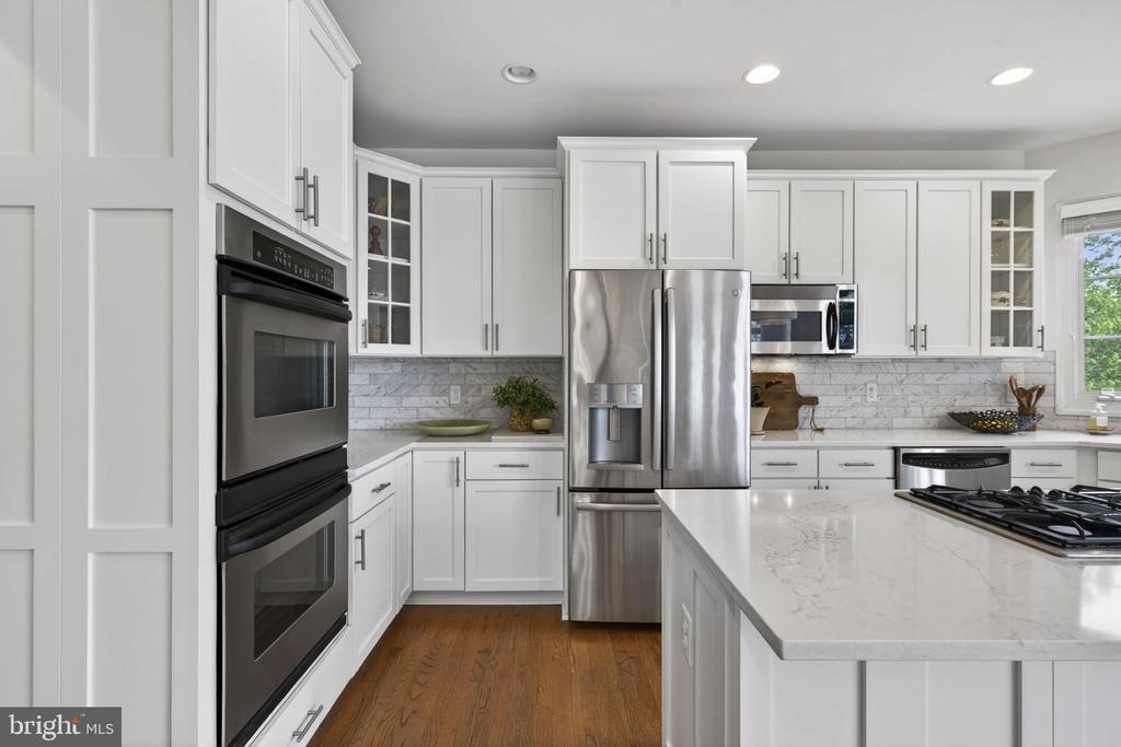 17111 NEEDLES COURT