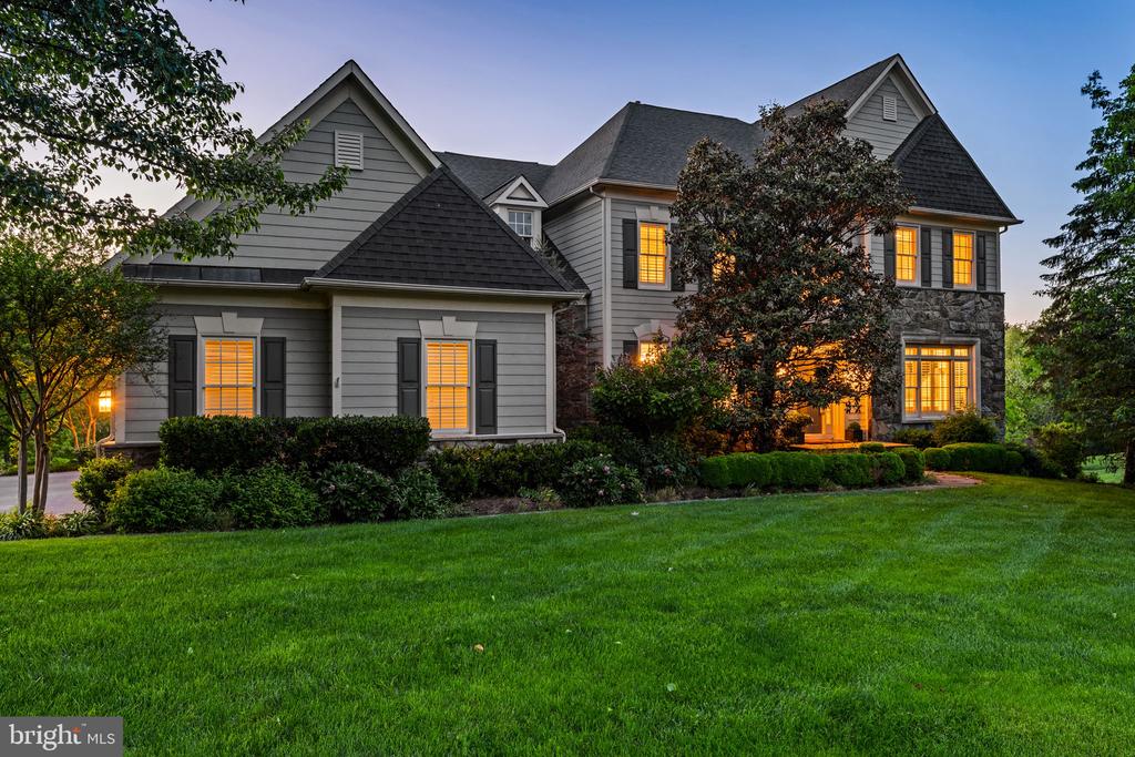 17111 NEEDLES COURT