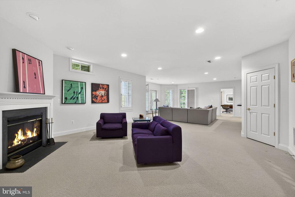 17111 NEEDLES COURT