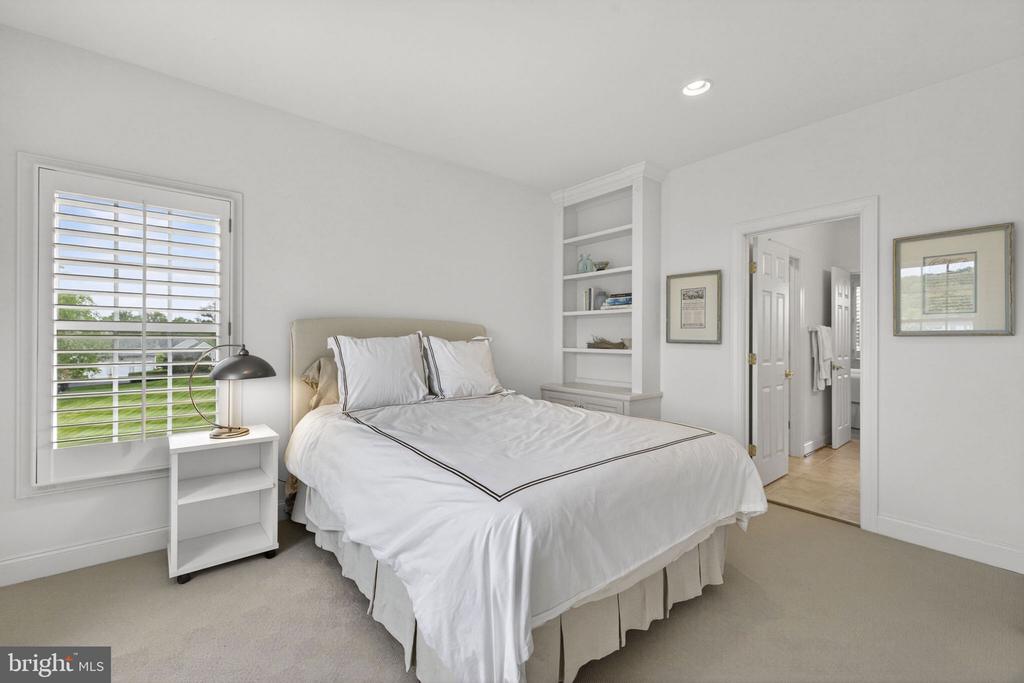 17111 NEEDLES COURT