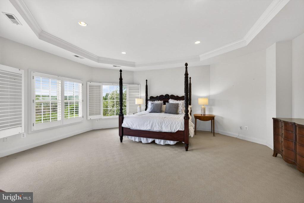 17111 NEEDLES COURT