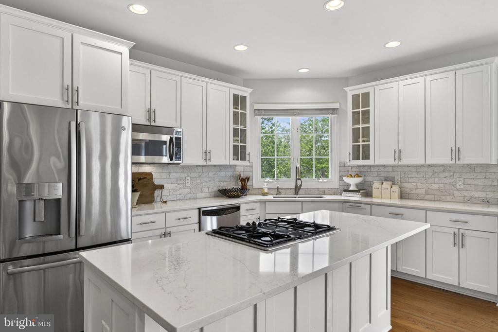 17111 NEEDLES COURT