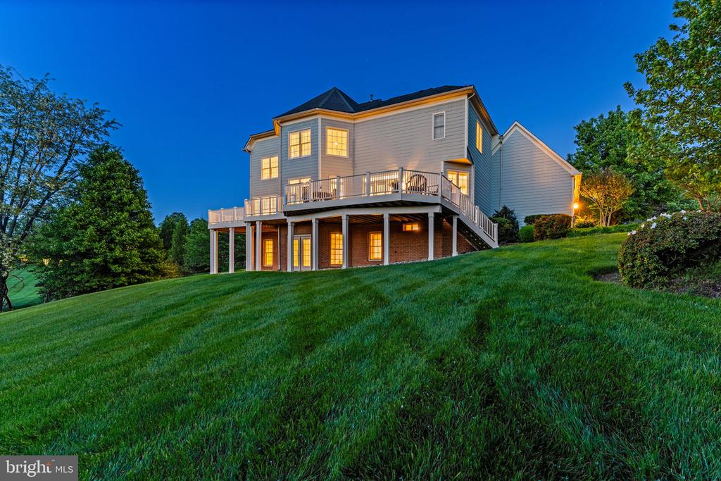 17111 NEEDLES COURT