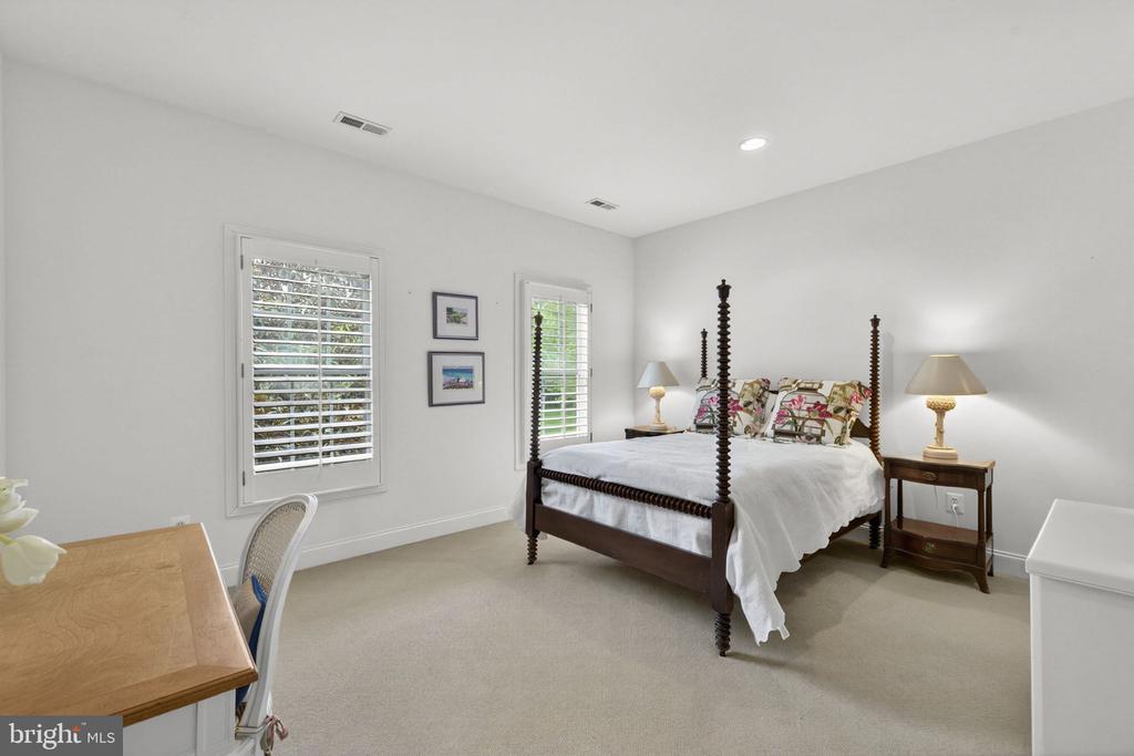 17111 NEEDLES COURT