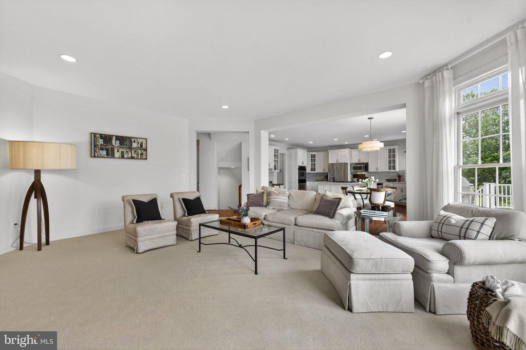 17111 NEEDLES COURT