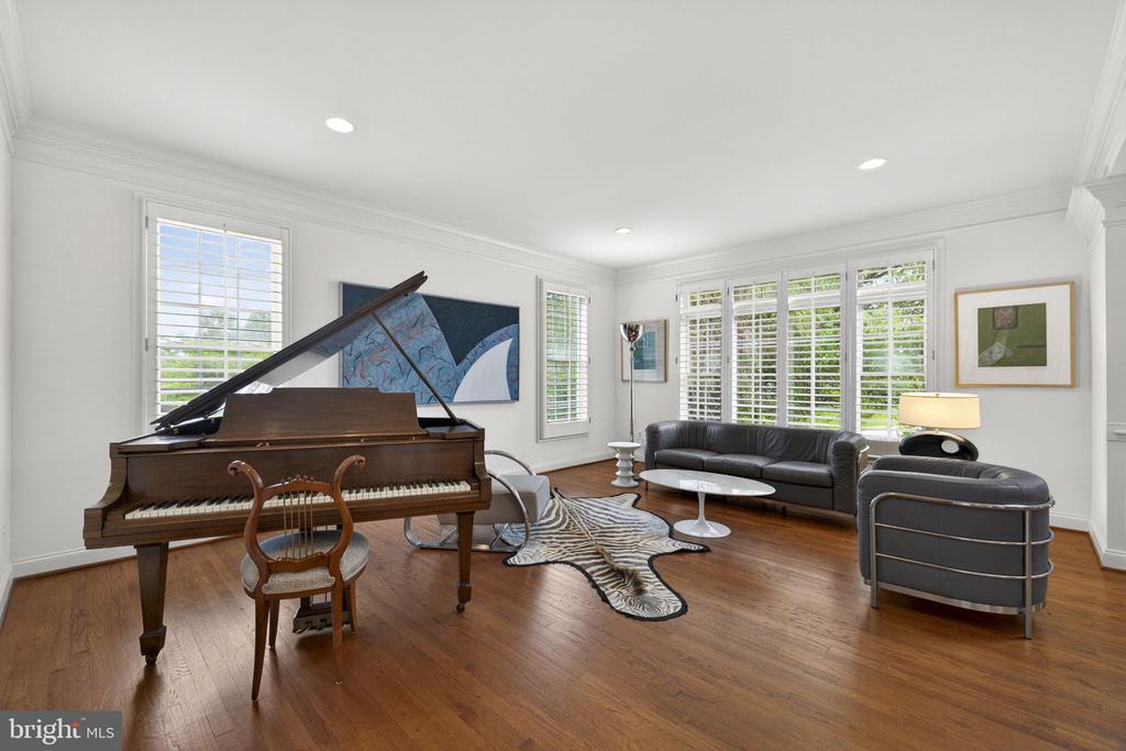 17111 NEEDLES COURT