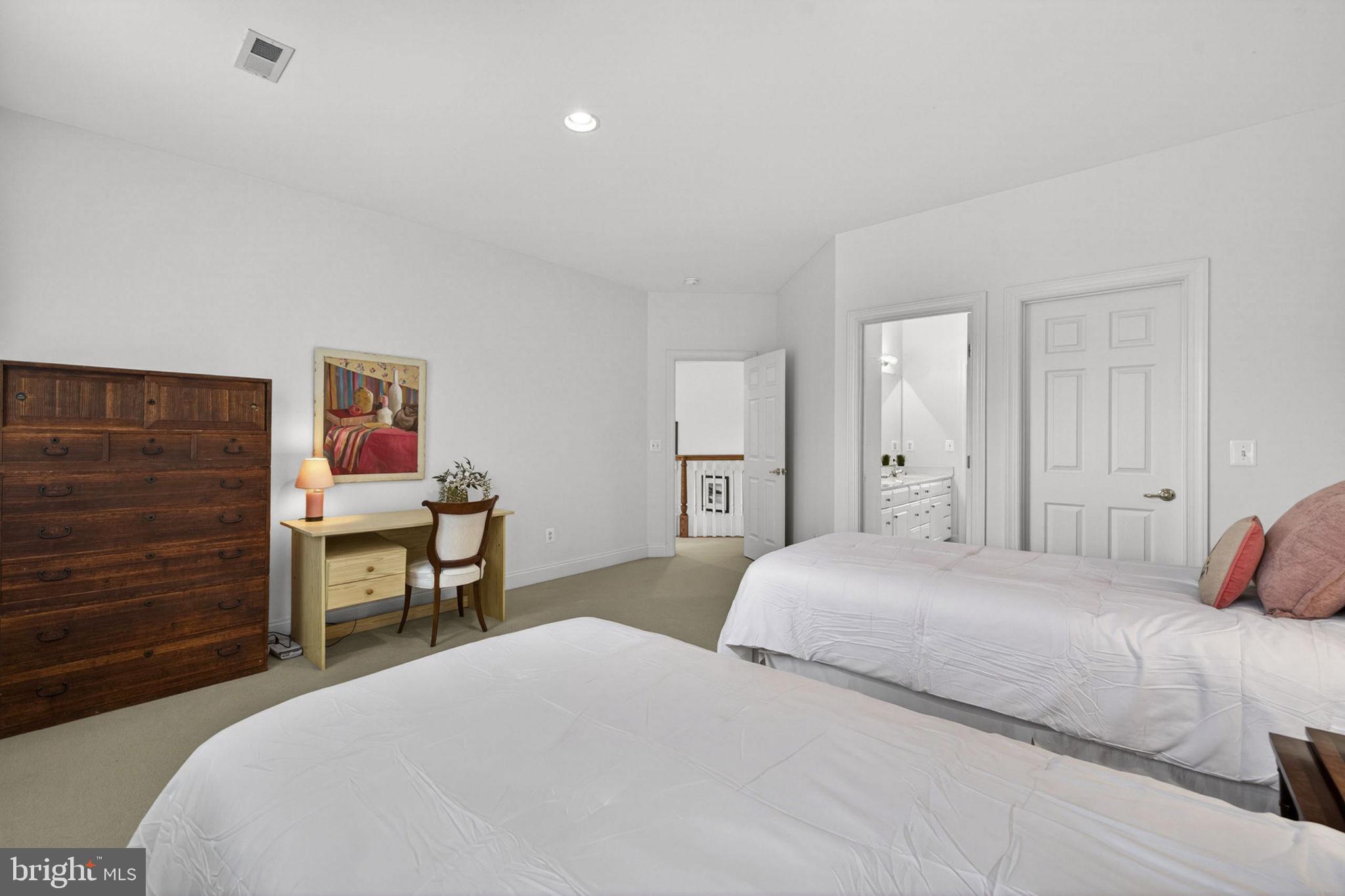 17111 NEEDLES COURT