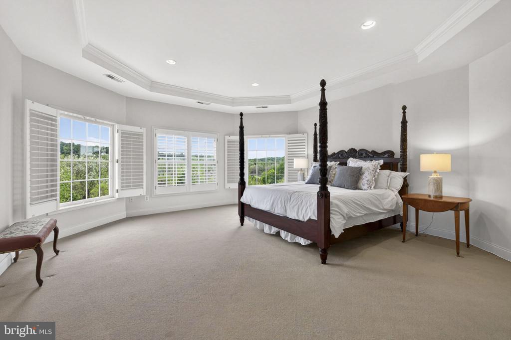17111 NEEDLES COURT