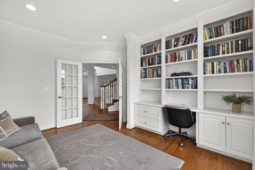 17111 NEEDLES COURT