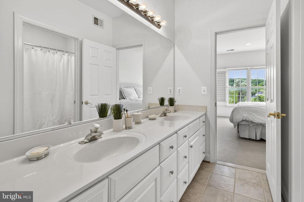 17111 NEEDLES COURT
