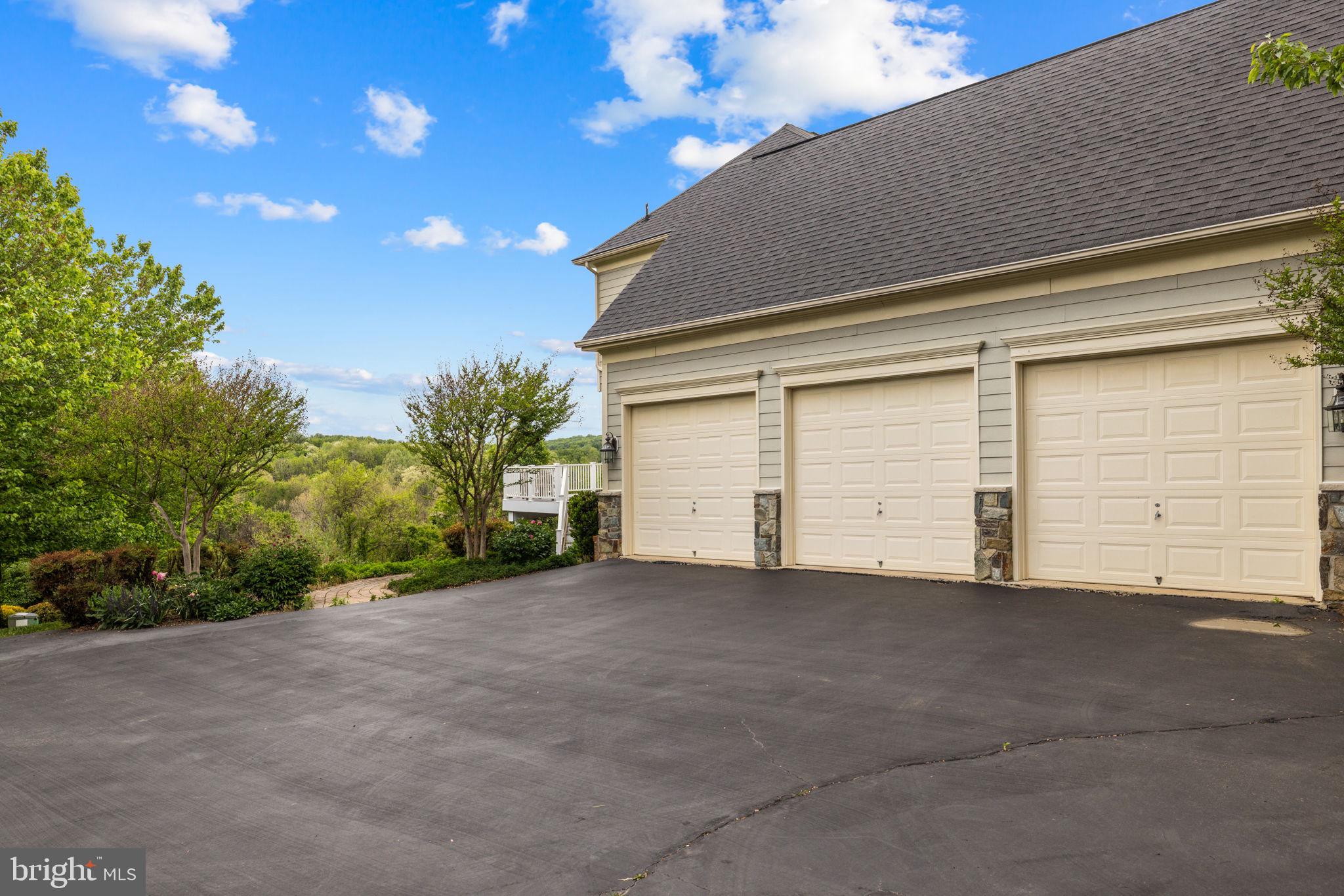 17111 NEEDLES COURT