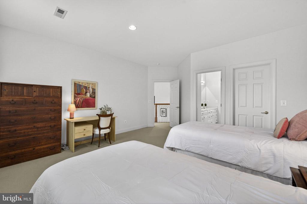 17111 NEEDLES COURT
