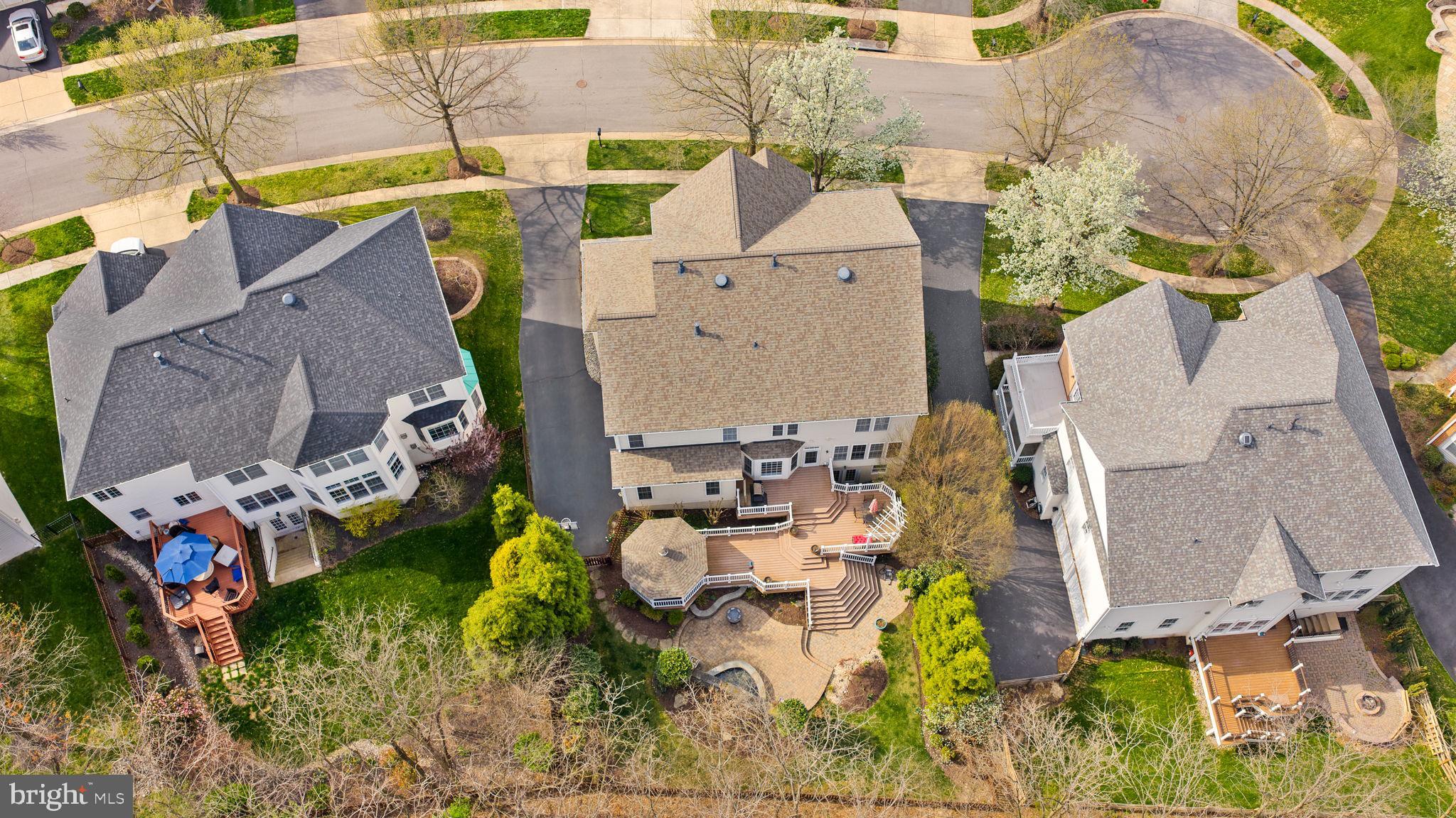 19130 STREAM CROSSING COURT