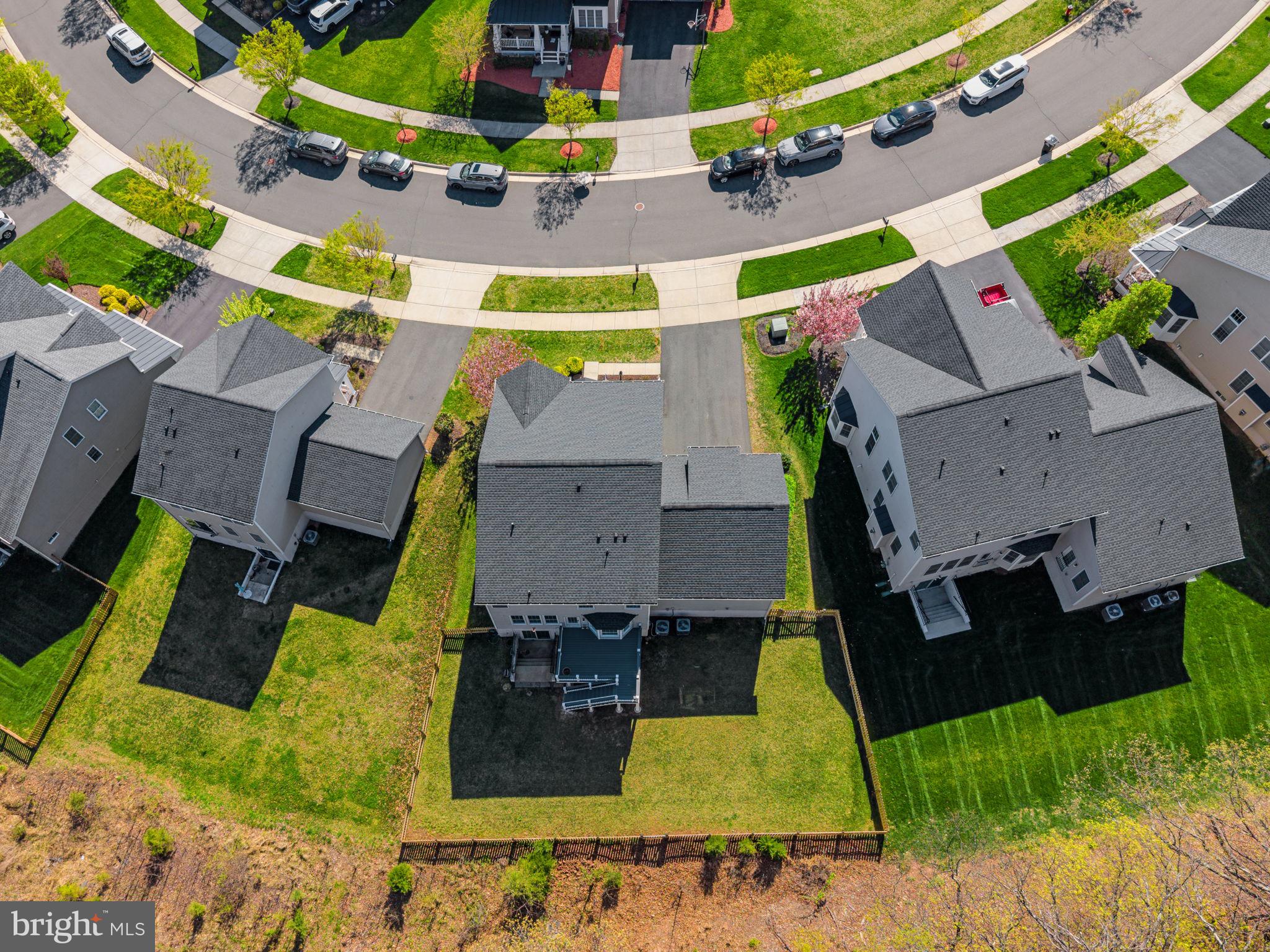 41182 TURTLE DOVE CIRCLE