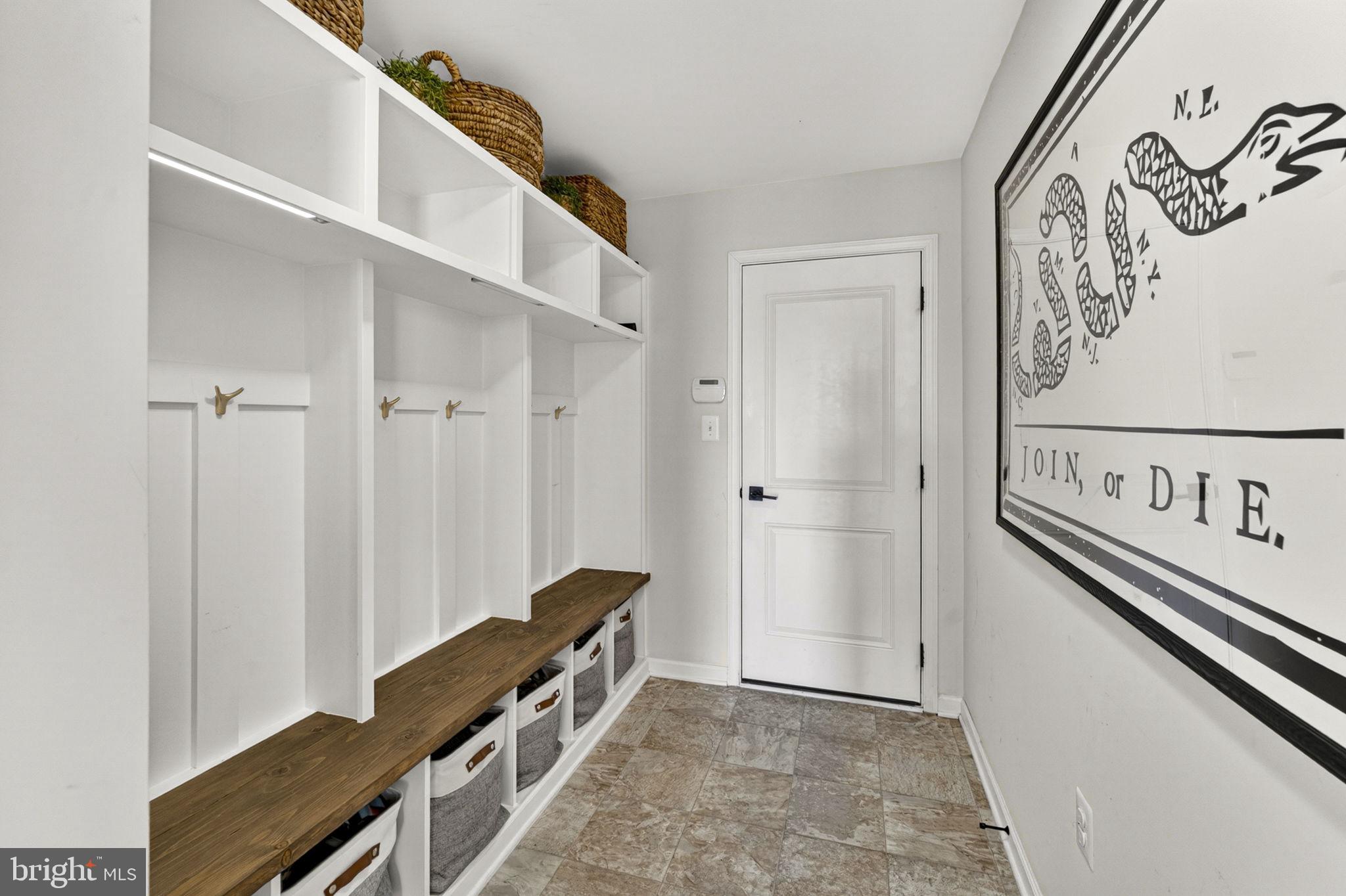 41182 TURTLE DOVE CIRCLE