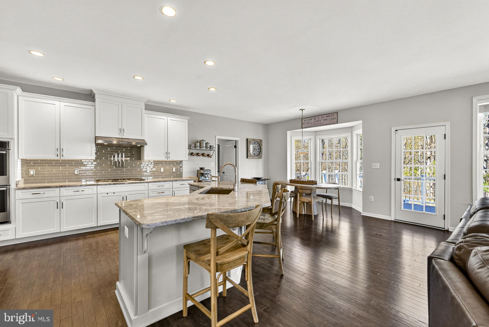 41182 TURTLE DOVE CIRCLE