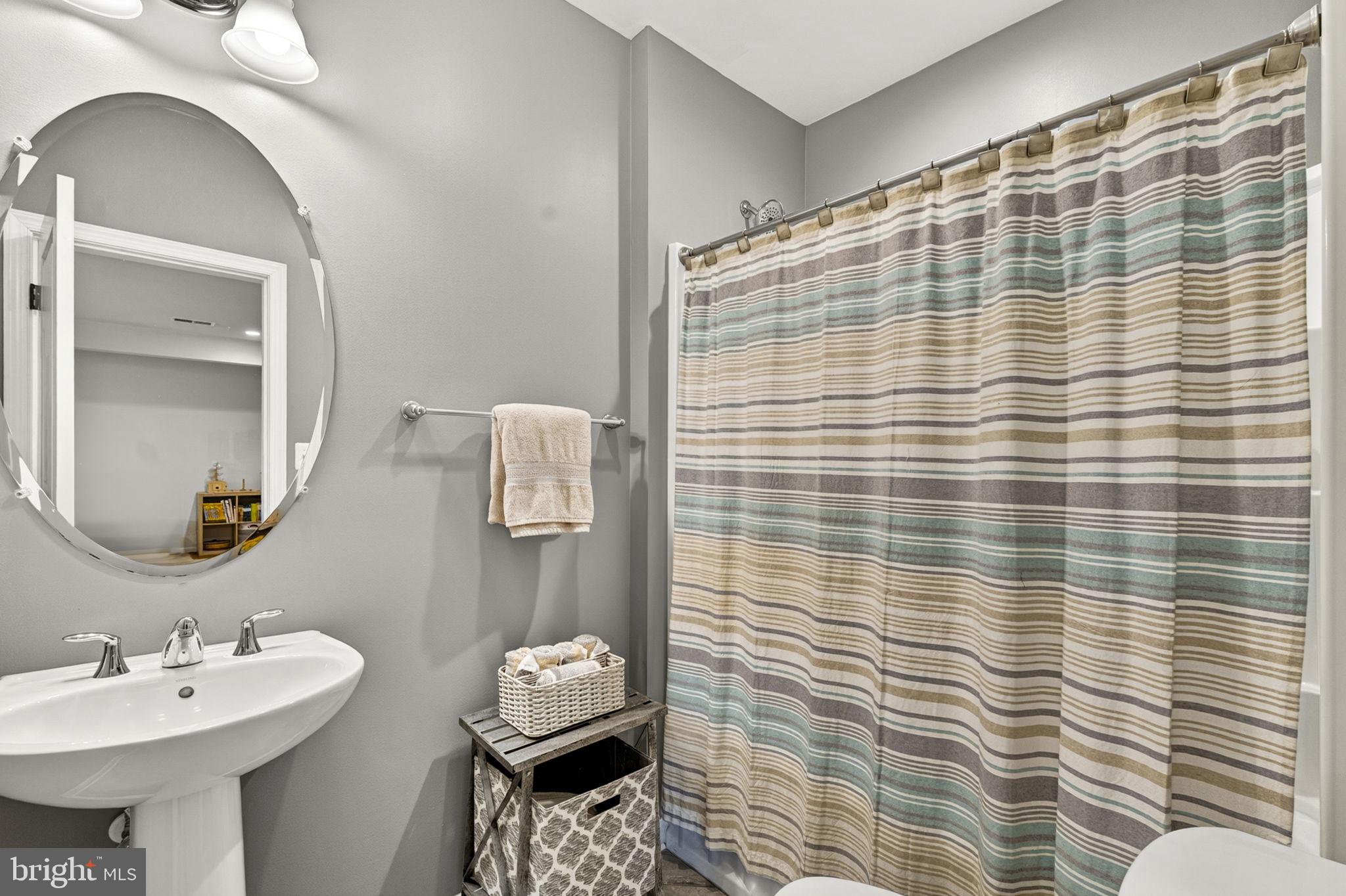 41182 TURTLE DOVE CIRCLE