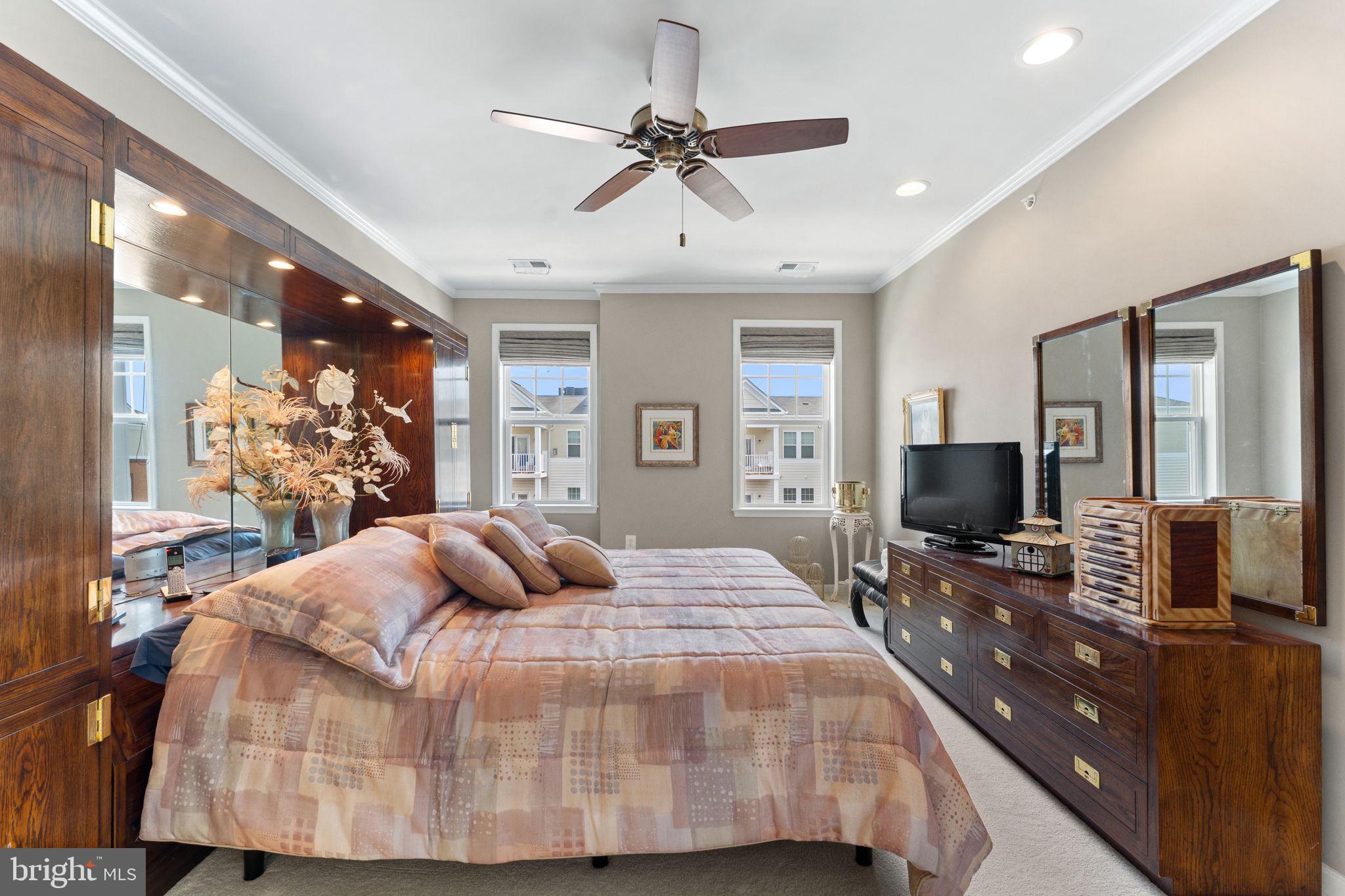 24661 WOOLLY MAMMOTH TERRACE 403