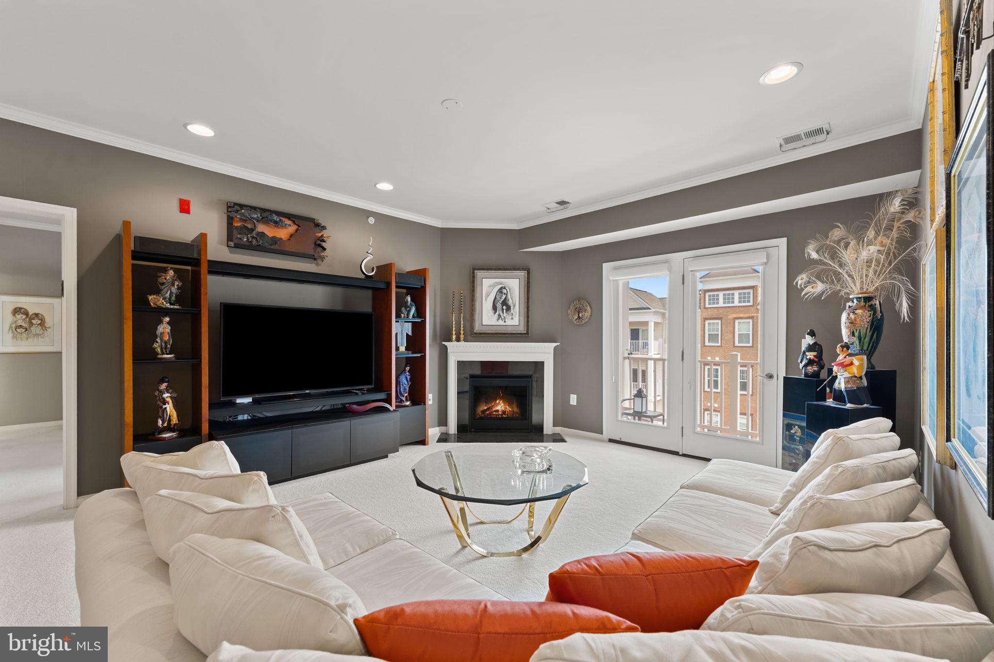 24661 WOOLLY MAMMOTH TERRACE 403