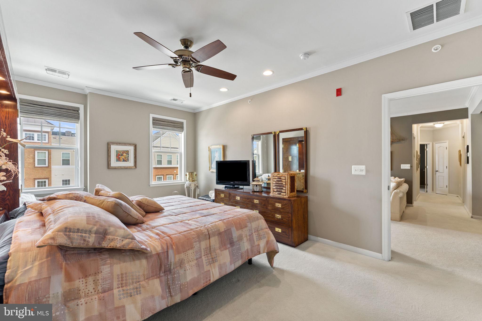 24661 WOOLLY MAMMOTH TERRACE 403