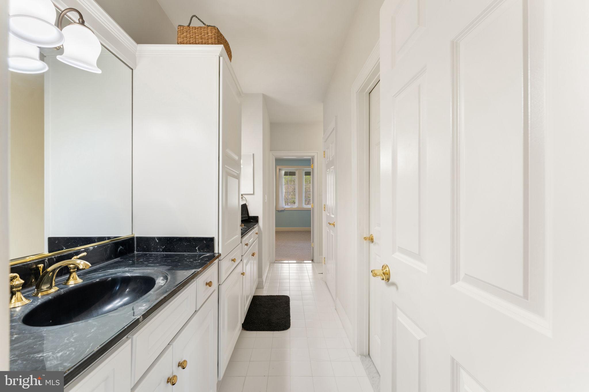 35047 SNICKERSVILLE TURNPIKE