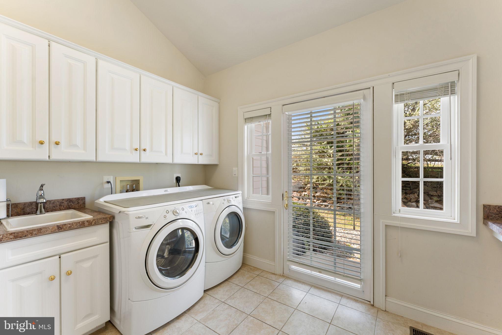 35047 SNICKERSVILLE TURNPIKE