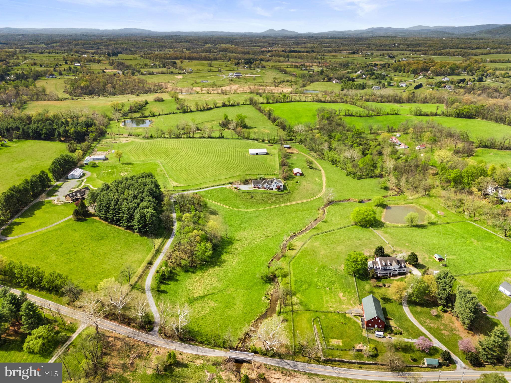 35047 SNICKERSVILLE TURNPIKE