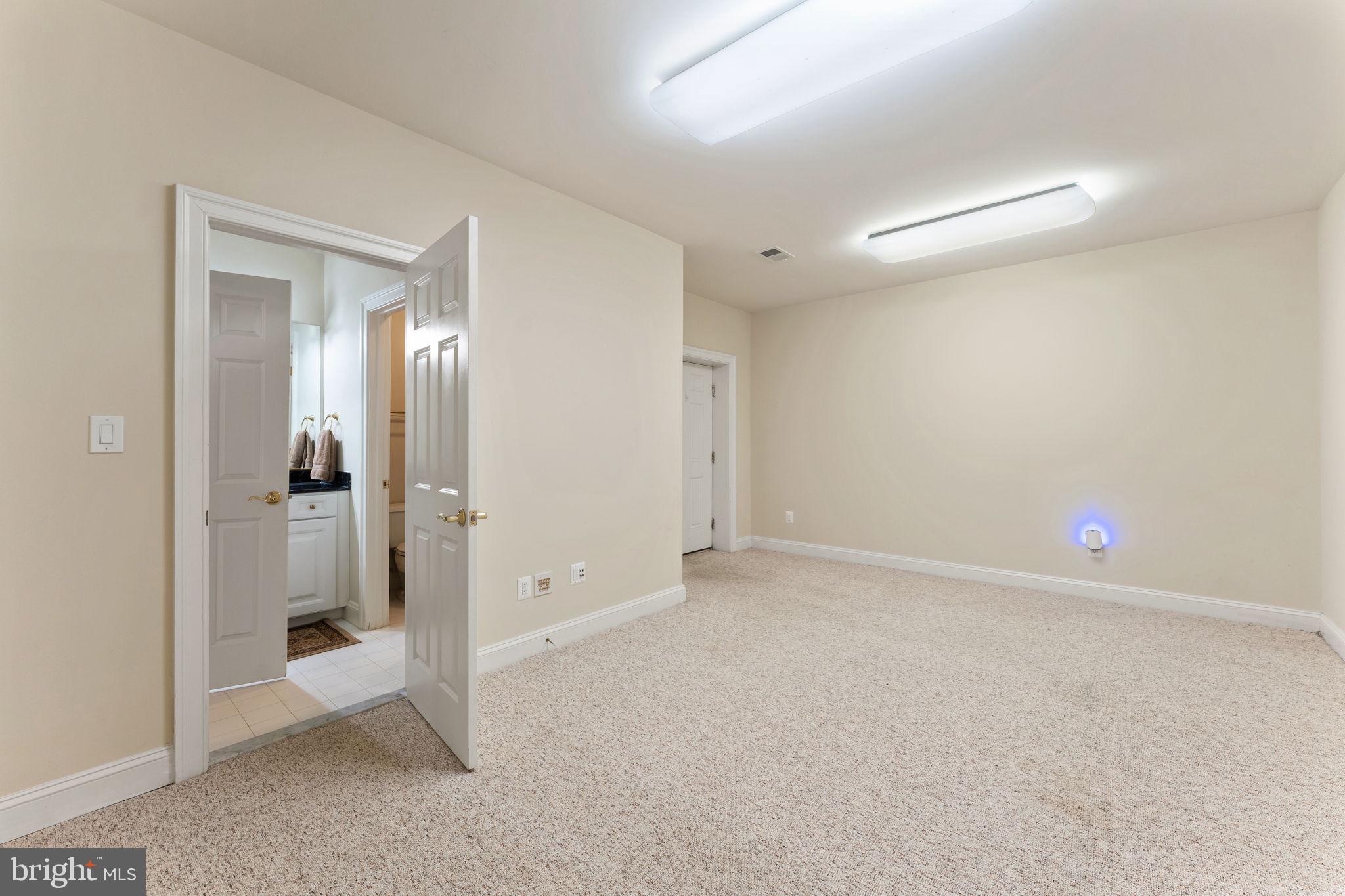 35047 SNICKERSVILLE TURNPIKE