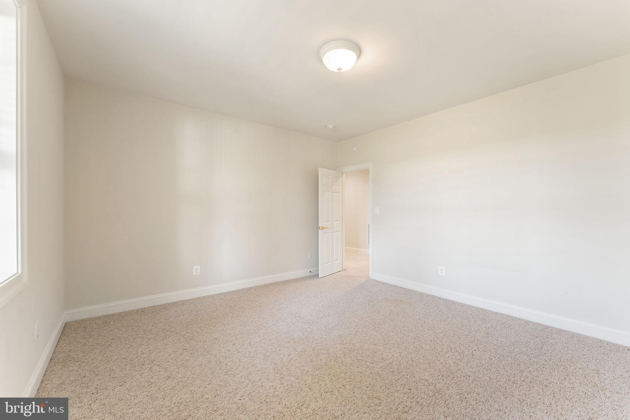 35047 SNICKERSVILLE TURNPIKE